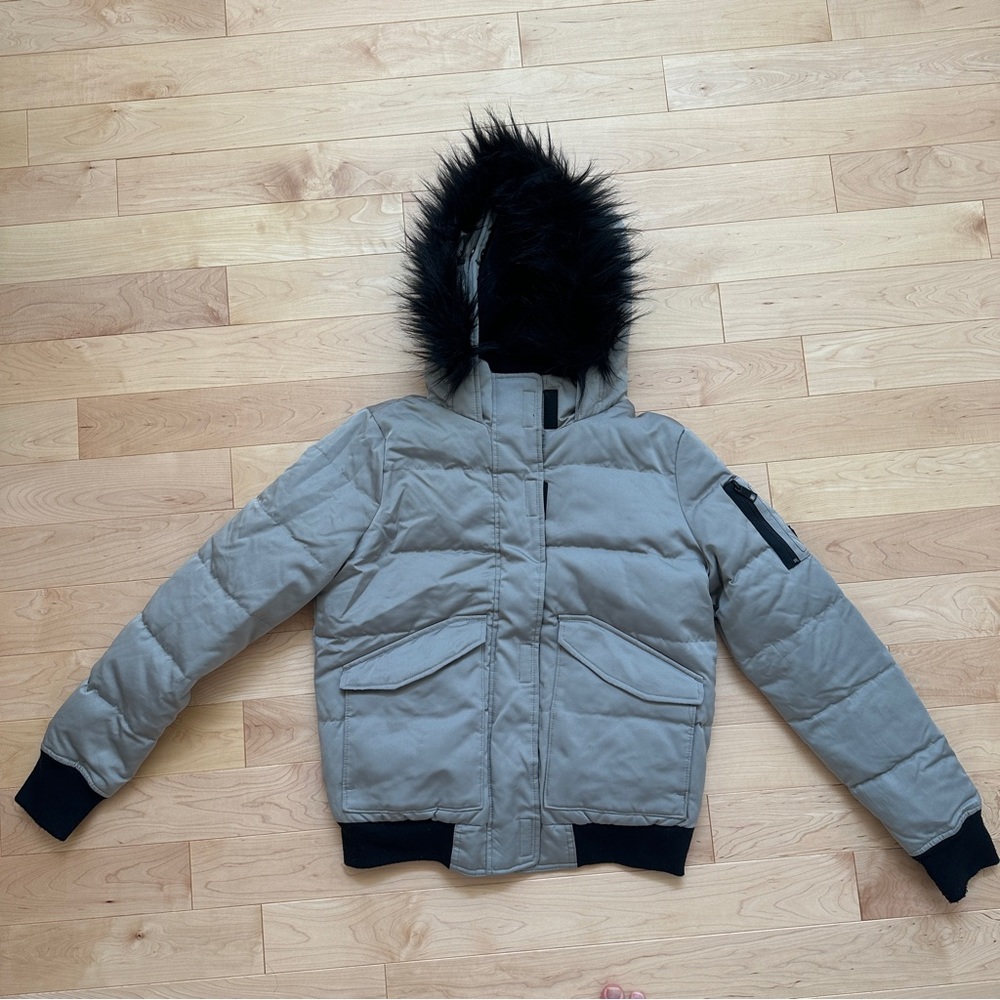 Hollister Gray/Black Puffer Jacket